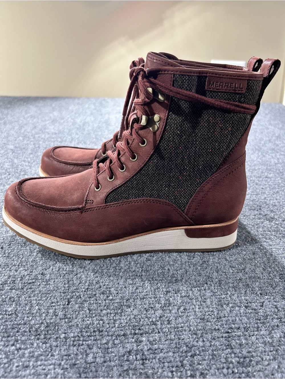 Merrell Roam Mid Waterproof Leather & Tweed Boots Raisin Burgundy Women’s 8.5